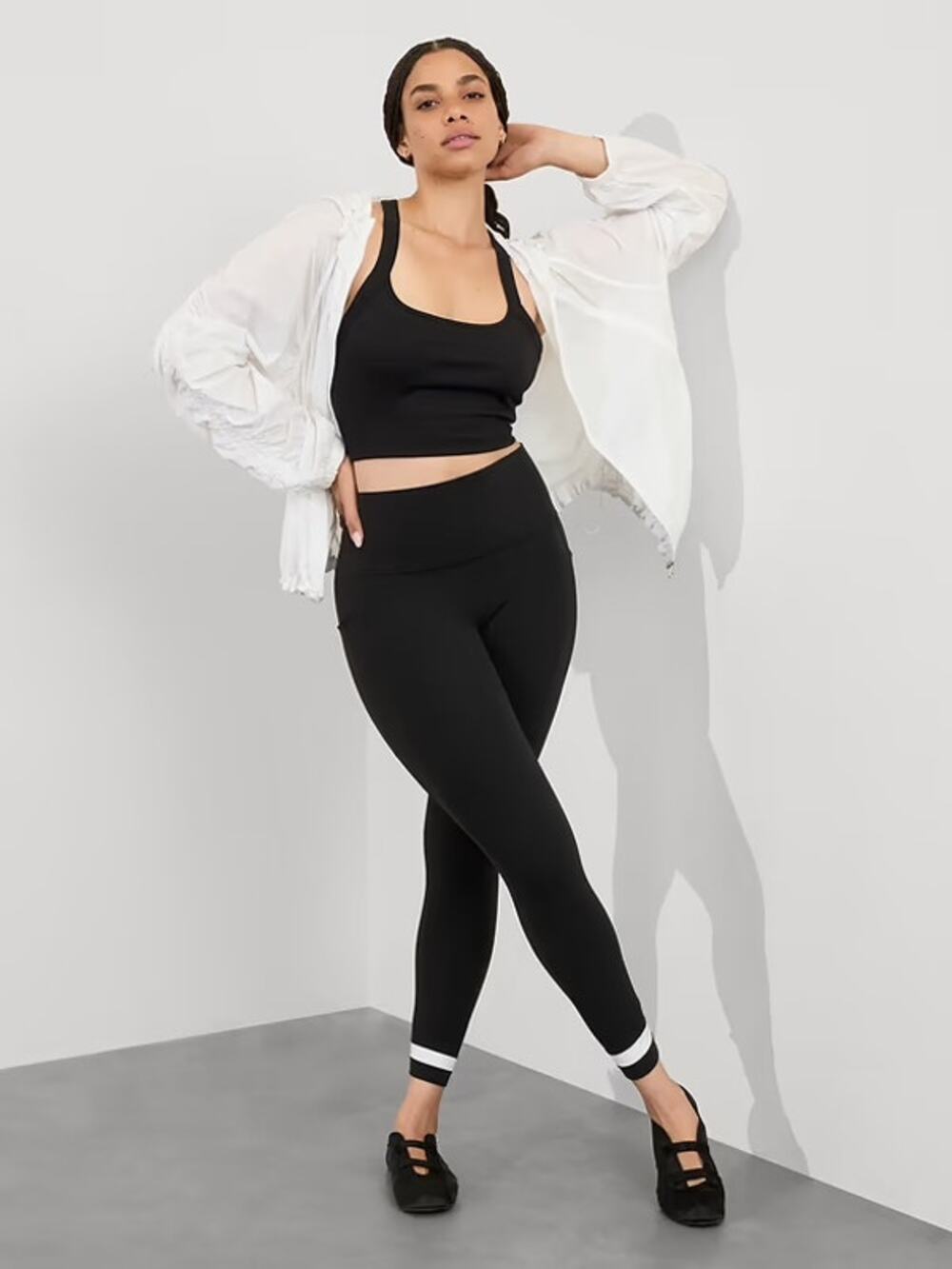 Athleta Salutation Stash Colorblock 7/8 Leggings XS Black White Pockets 851023